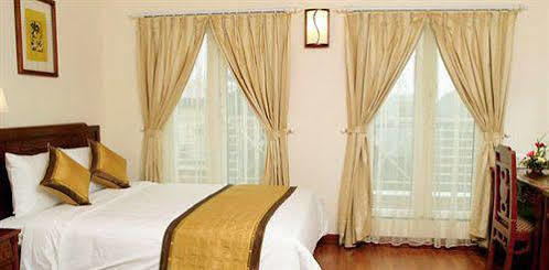 Prince Hanoi Hotel Kültér fotó